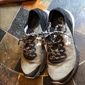 Under Armour Boys Tennis Shoes